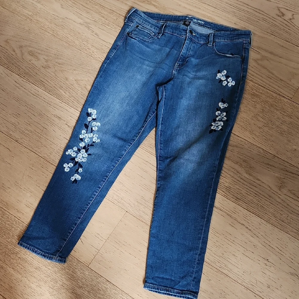 Gap Girlfriend Denim Jeans with Embroidered Flowers - Picture 10 of 10